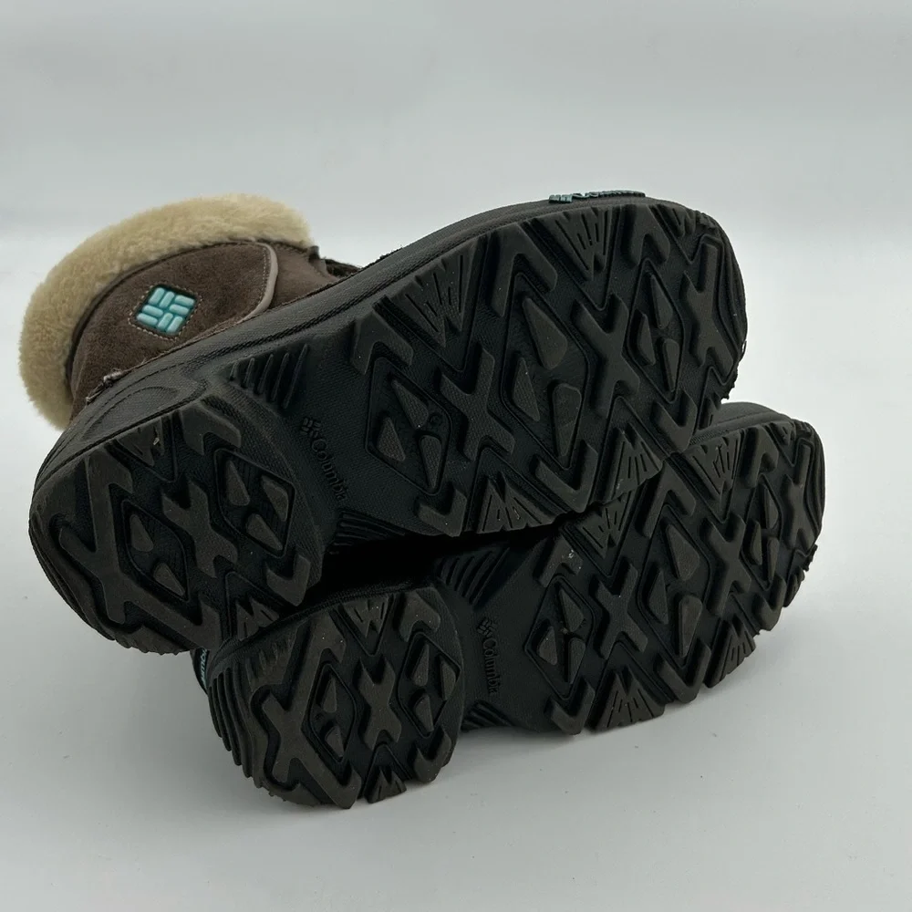 Columbia Brown Suede Omni-Heat Faux Fur Lined Boots